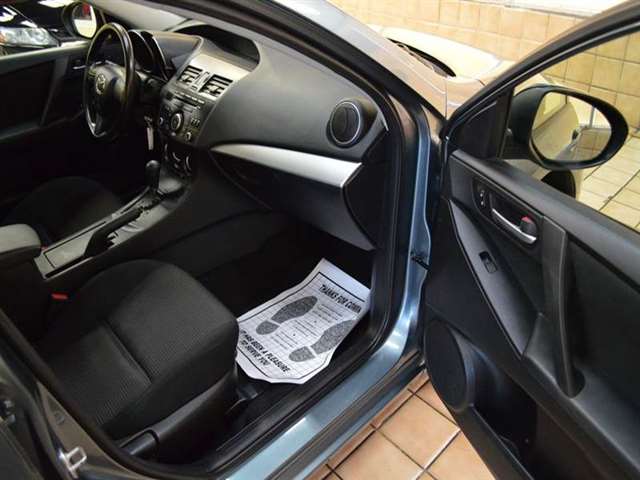 2013 Mazda Mazda3 i SV 4dr Sedan 5A